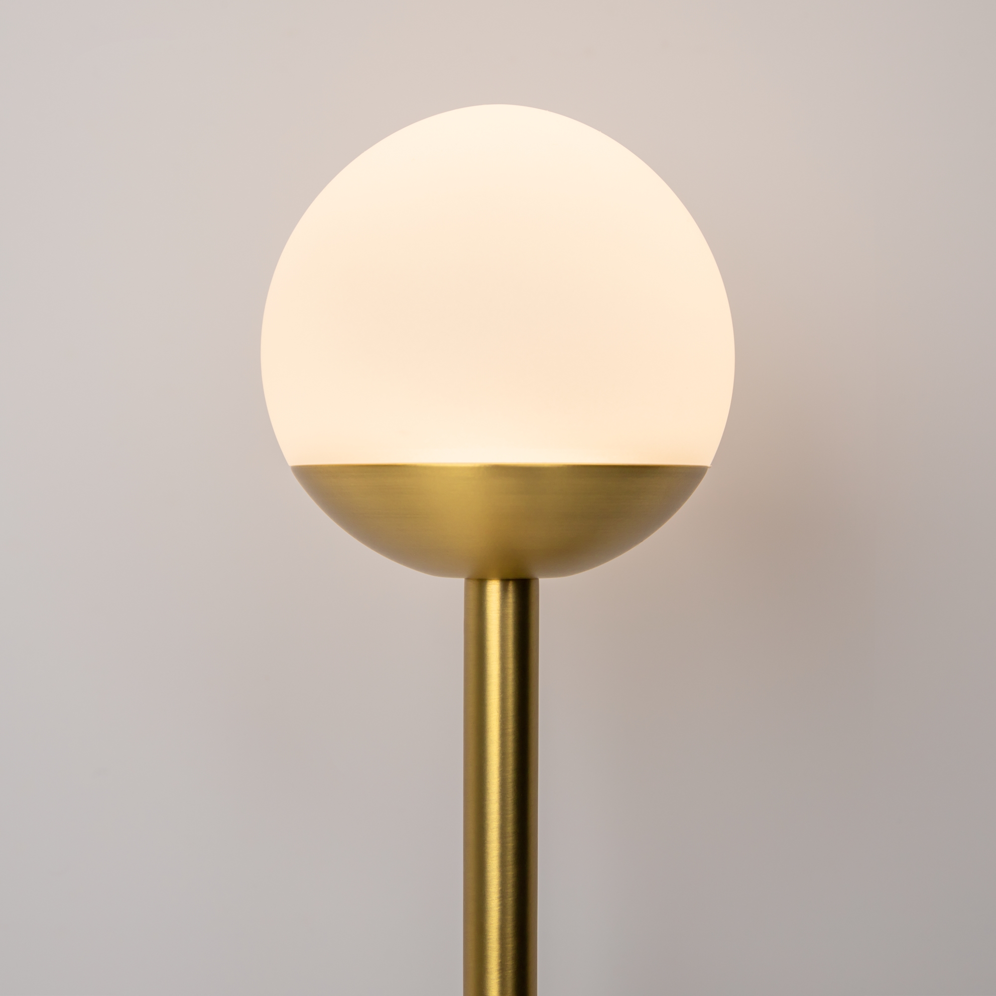 картинка Настенный светильник (бра) Maytoni MOD285WL-L10BS3K от магазина pro-decor.kz