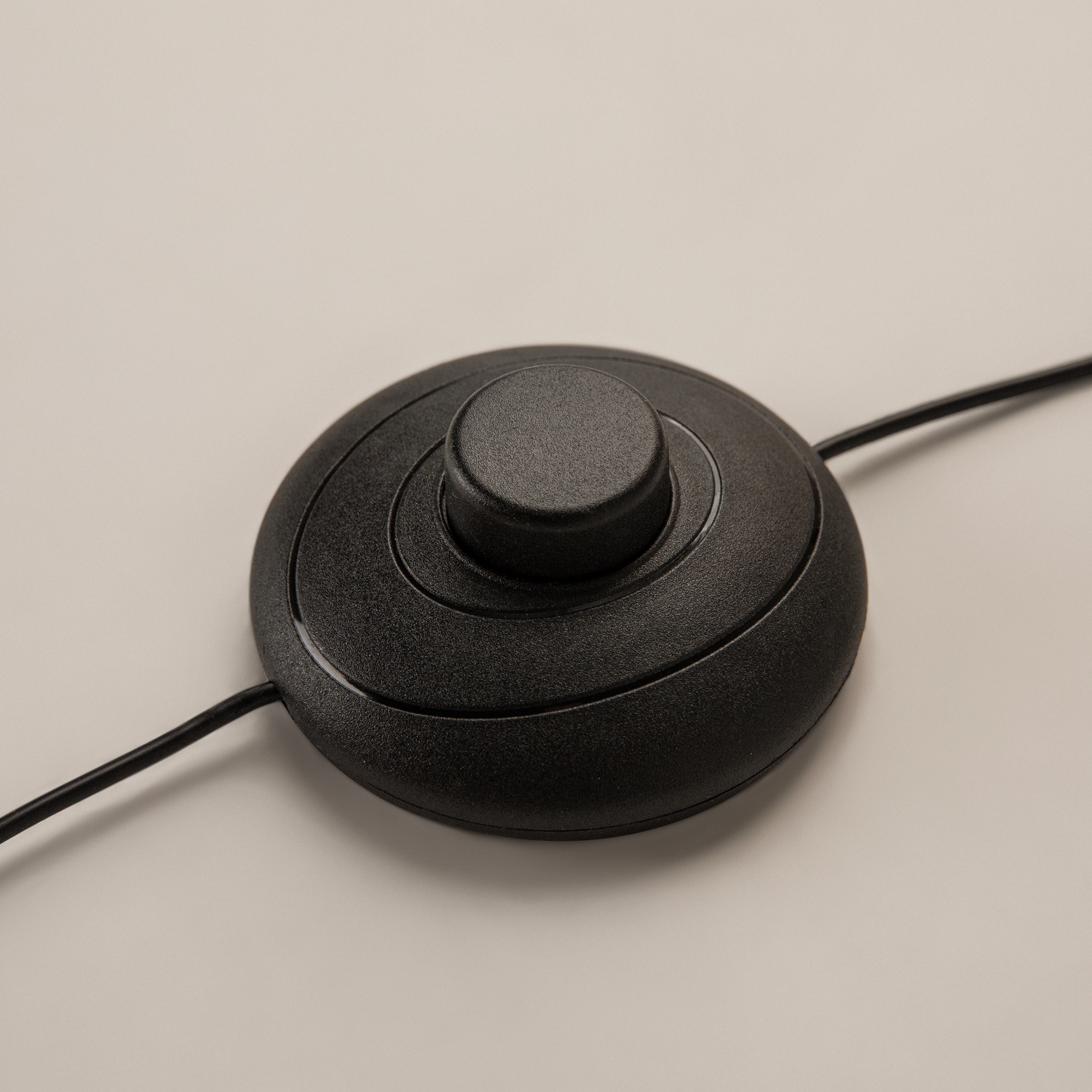 картинка Напольный светильник (торшер) Maytoni MOD277FL-L24GR3K от магазина pro-decor.kz