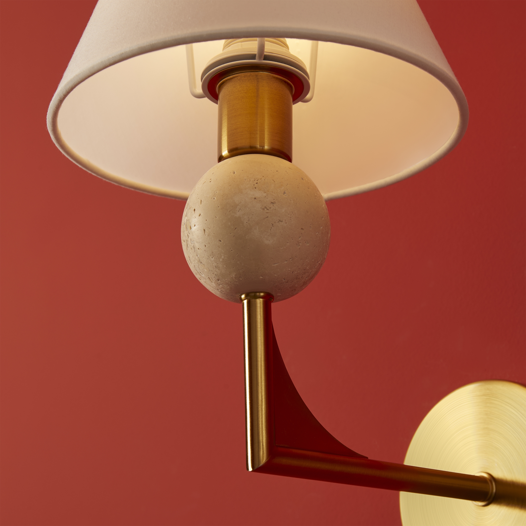 картинка Настенный светильник (бра) Freya FR2043WL-01BS от магазина pro-decor.kz