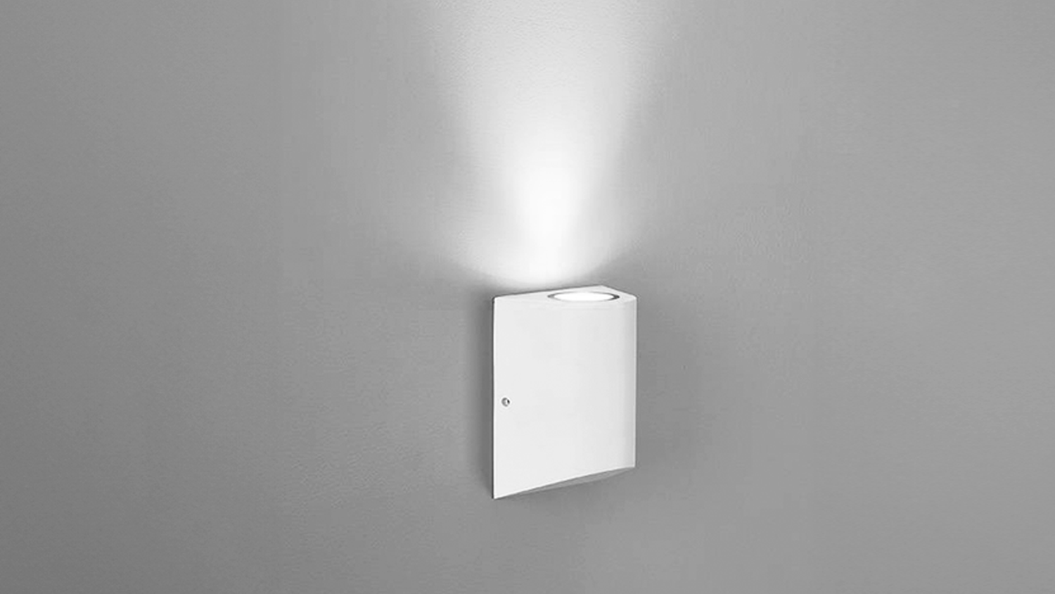 картинка Настенный светильник ZIMA, бел, 7Вт, 3000K, IP54, LWA0148A-WH-WW магазин pro-decor.kz являющийся официальным дистрибьютором в Казахстане картинка Настенный светильник ZIMA, бел, 7Вт, 3000K, IP54, LWA0148A-WH-WW от магазина pro-decor.kz